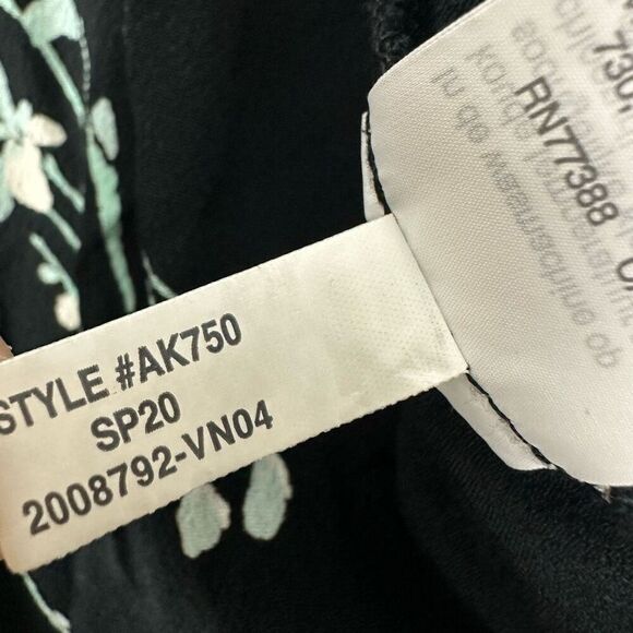 J. Crew Long-sleeve drapey popover shirt in floral print size Small - Picture 13 of 13